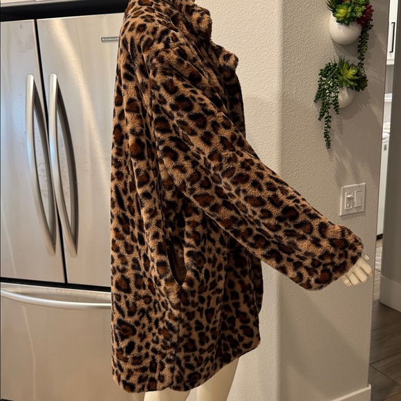 Vintage Y2K 1970s Inspired Lightweight Faux Leopard Fur Coat 5X - Picture 2 of 8